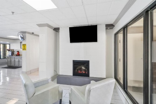 Red Roof Inn & Suites Fayetteville-Fort Bragg image 10